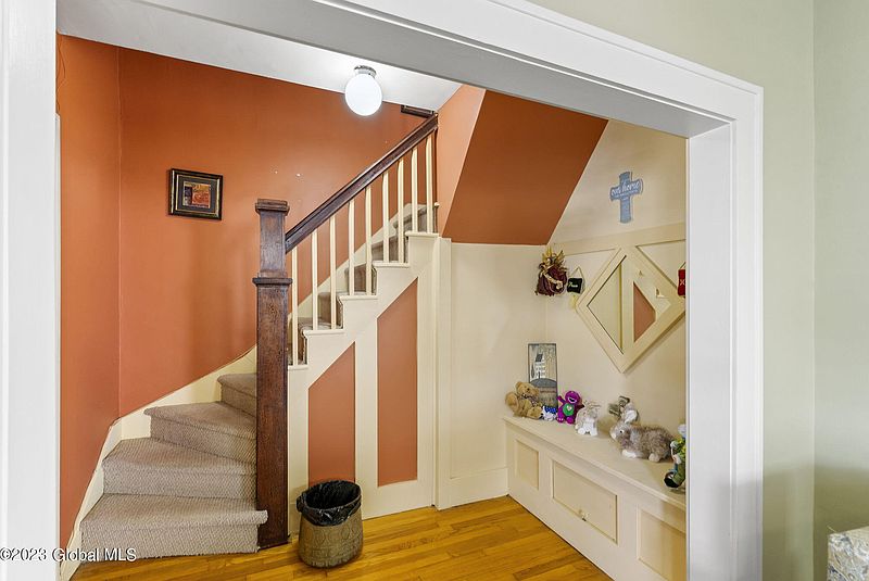 5th image of 1128 Keyes Avenue