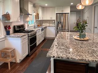 137 Timber Brook Ln, Penfield, NY 14526