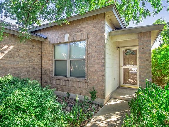 4th image of 4008 Kings Canyon Dr