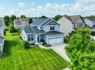 470 Hickory Bluff Ln, Chelsea, MI