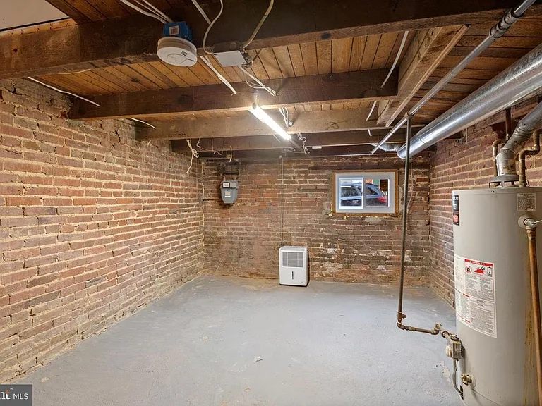 1708 Latrobe St — Photo 23