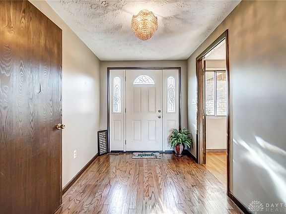 4th image of 2717 Hutchins Ct