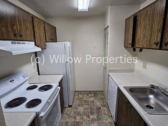 4th image of 1505 N Visscher St APT P204