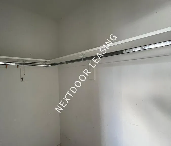 484 Kennedy Blvd #3FM — Photo 3