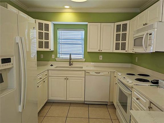 5th image of 2500 Manson Ave APT 101