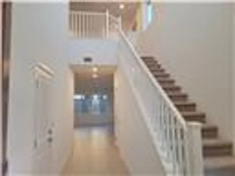 2724 Sweeping Palm Rd — Photo 4