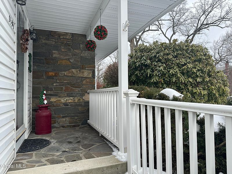 3rd image of 1535 Myron Street