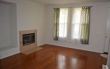 2nd image of 330 Harbor Walk Cir