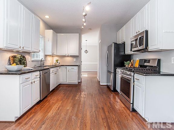 3rd image of 8812 Narron Ct