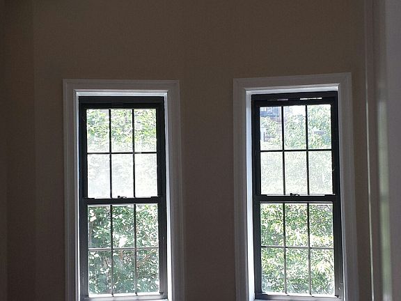 2nd image of 19 Charlotte Street # Fl 2nd