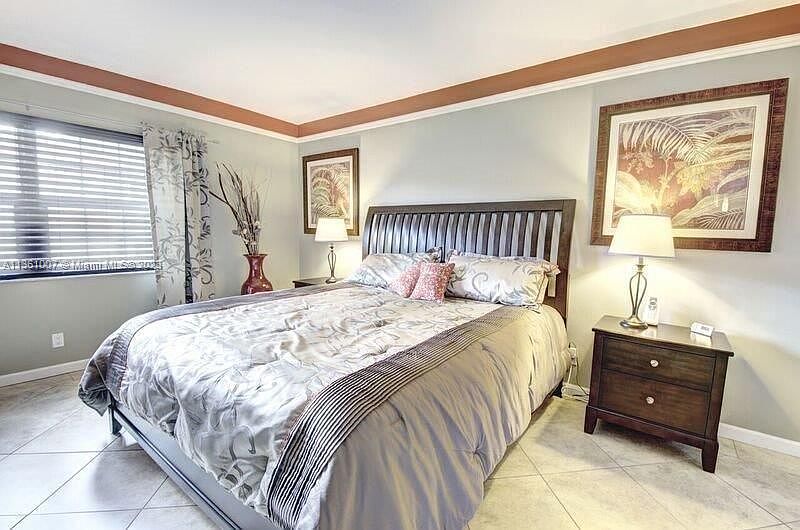 1st image of 221 SE 9th Ave #108