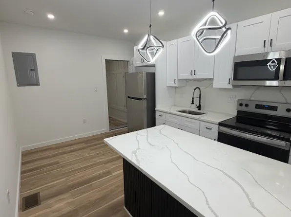 6112 Walnut St #1, Philadelphia, PA 19139