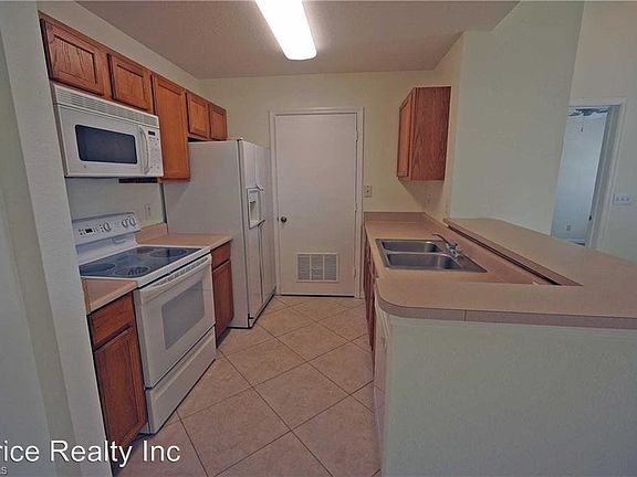 5th image of 14880 Pleasant Bay Ln #205