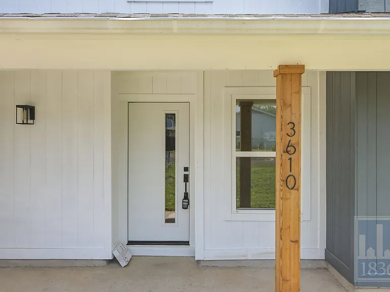 3610 Alexandria Dr — Photo 31