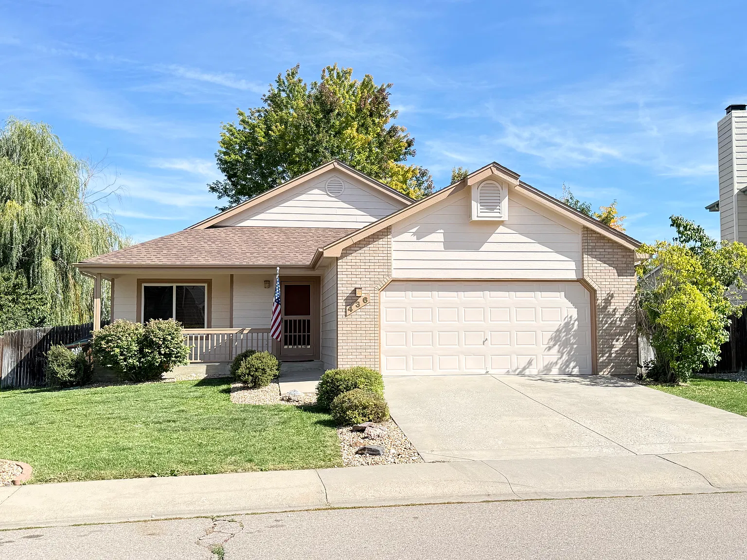 3 bed, 2601 sqft, $2,595 — Photo 1