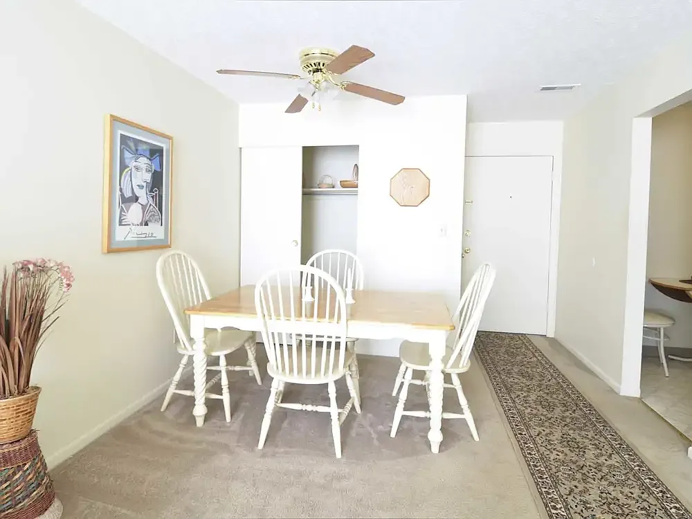 Woodlake Village Apartments — Photo 1