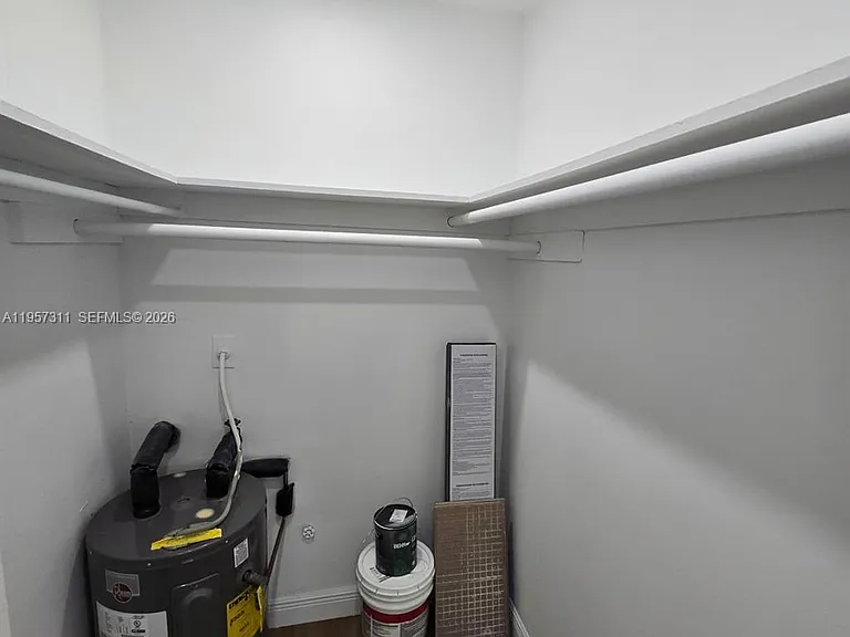 2424 SE 17th Cswy #110B — Photo 13