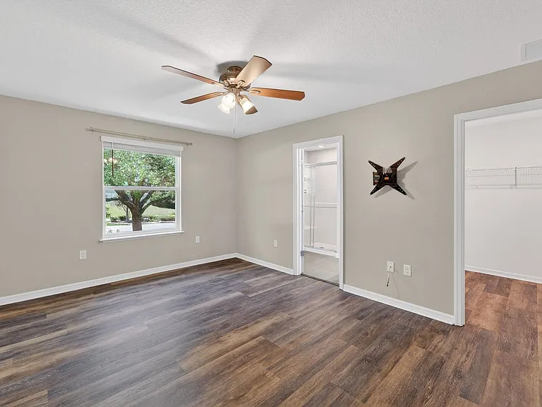 3842 Hampstead Ln — Photo 30