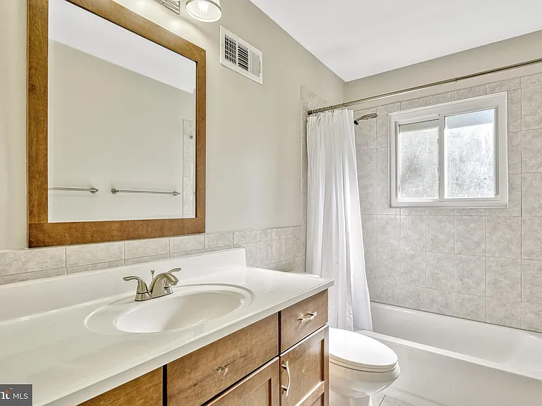 5021 Fleming Dr — Photo 42