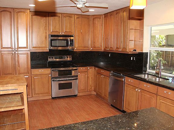012021 Kitchen 1of2