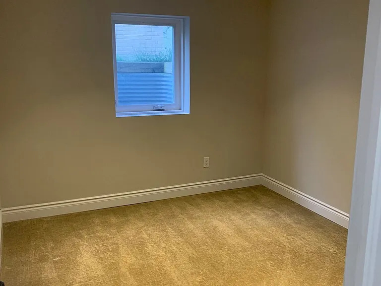 166 Bartley Bull Pkwy #LOWER — Photo 10