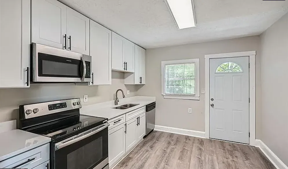 2 bed, 1536 sqft, $1,449 — Photo 3