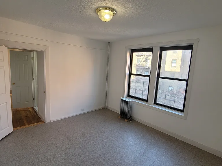 57th Ave — Photo 14