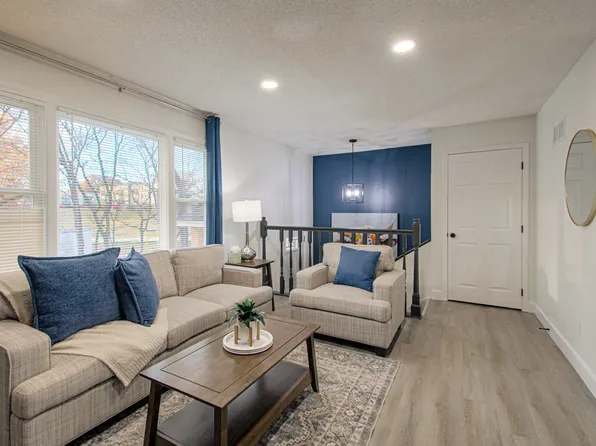 3633 N Walrond Ave, Kansas City, MO 64117