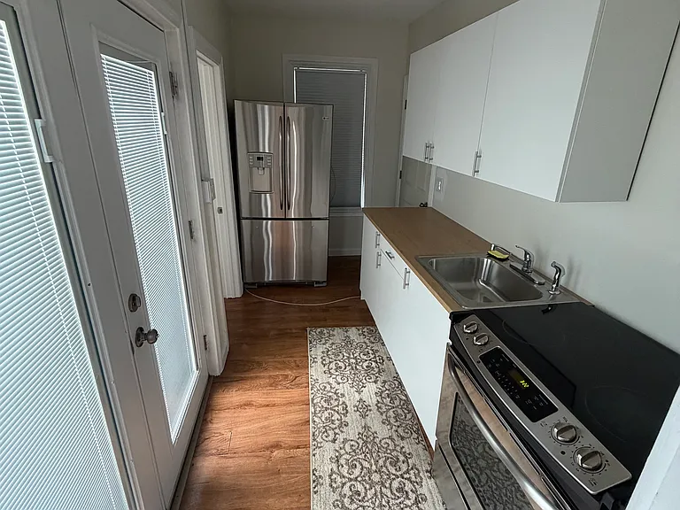 111 Fisher St — Photo 1