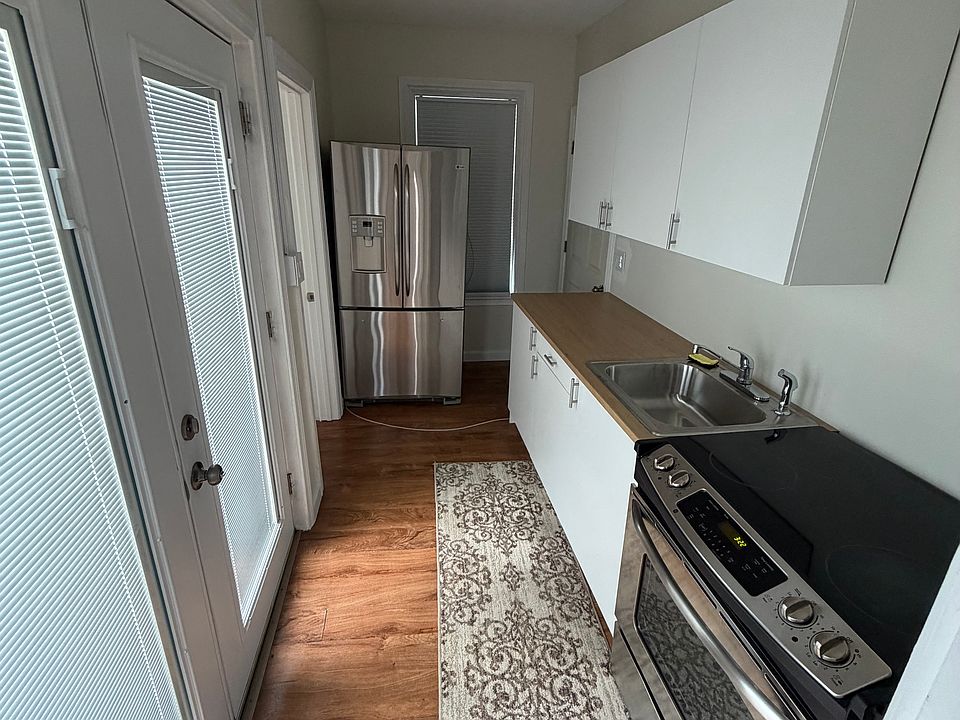 1st image of 111 Fisher St