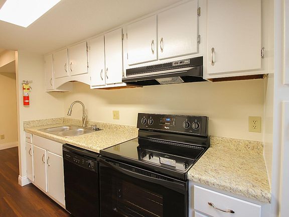 2nd image of 3227 E Covenanter Dr