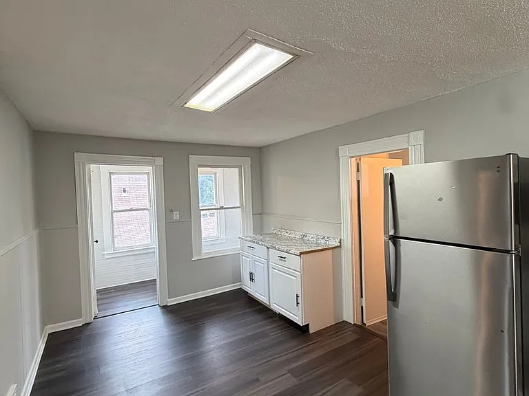 82 Brookside Ave — Photo 2