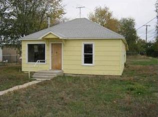 916 N 3rd Ave, Caldwell, ID 83605