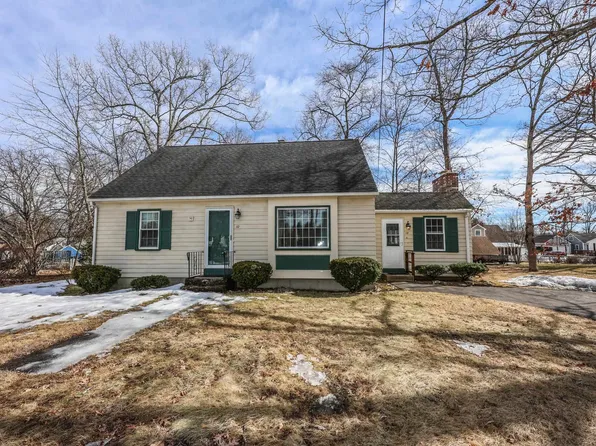 10 Briand Drive, Nashua, NH 03063