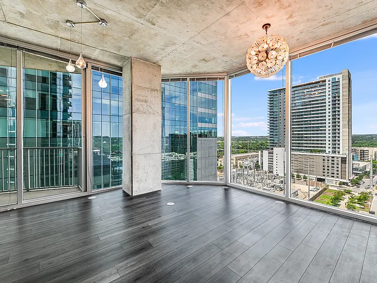 360 Nueces St #1302 — Photo 4