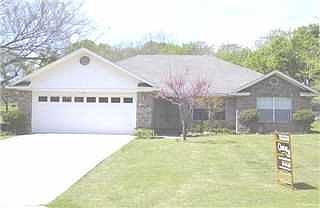 2nd image of 615 N 15th St