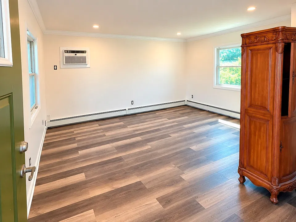 Brook Cir