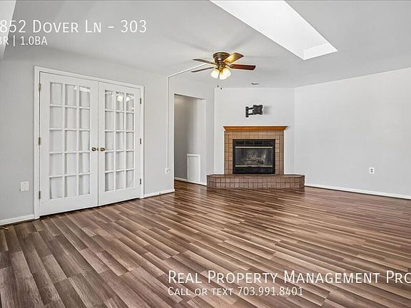 5th image of 2852 Dover Ln APT 303