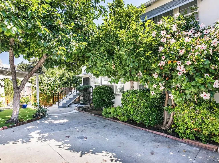 606 N Juanita Ave #BACK INLAW — Photo 9