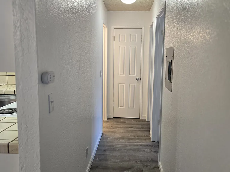 375 Clifford Ave #213 — Photo 6