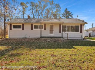 859 W Fitchburg Rd, Leslie, MI 49251