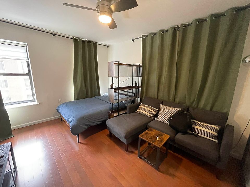 2nd image of 519 W 48th St APT 12