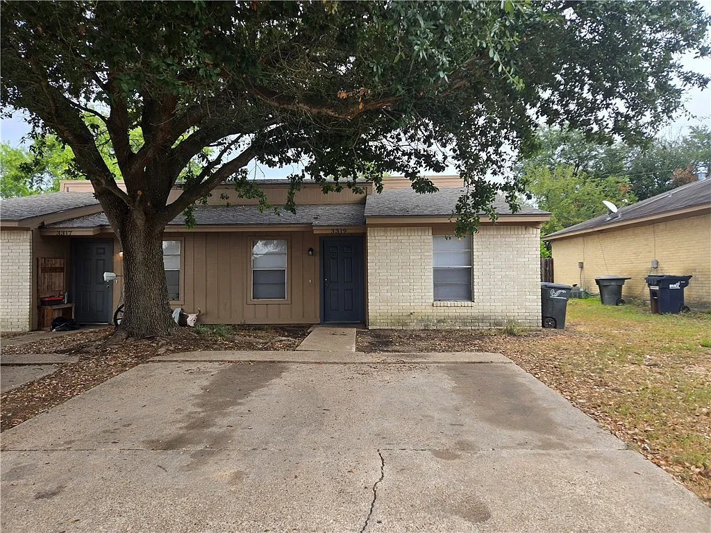 4 bed, 1860 sqft, $975 — Photo 1