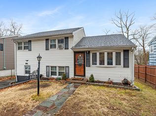 180 Fairfax St, West Haven, CT 06516