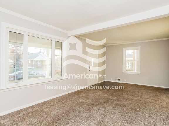 3-Living Room