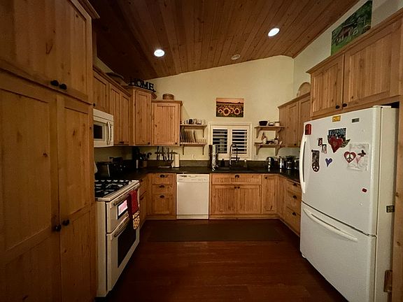 3rd image of 11198 N 1st St