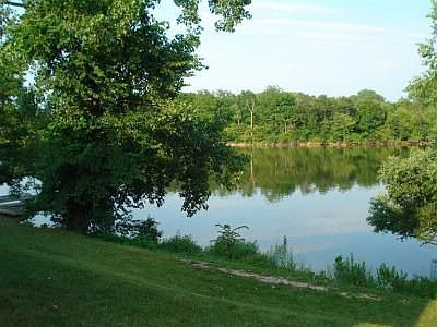 5th image of 255 Lake Wood Dr
