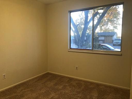4th image of 2604 Edgecliff Dr