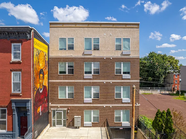 Girard Flats — Photo 15