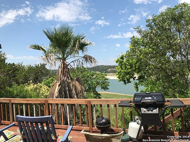 1st image of 442 Pebble Beach Dr NW